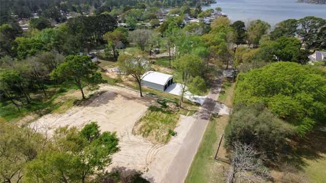 13391 Country Oak Drive, Willis, TX 77318