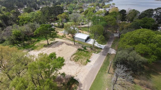 13391 Country Oak Drive, Willis, TX 77318