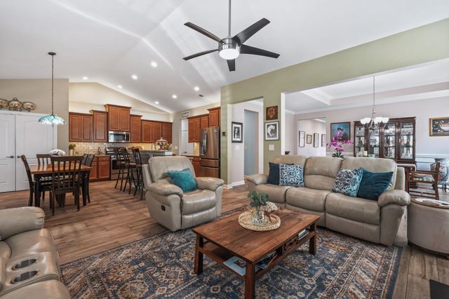 1977 Oxford St., Myrtle Beach, SC 29577