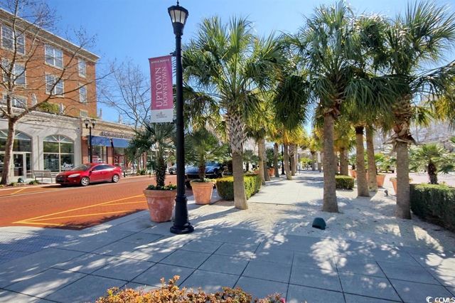 1977 Oxford St., Myrtle Beach, SC 29577