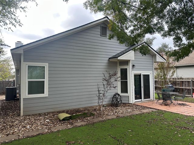 3008 Rochelle DR, Austin, TX 78748