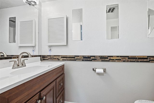 3550 S Harlan Street 157, Denver, CO 80235