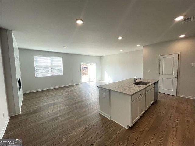 5333 Melbourne Lane, Flowery Branch, GA 30542