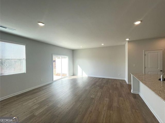 5333 Melbourne Lane, Flowery Branch, GA 30542