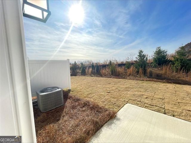 5333 Melbourne Lane, Flowery Branch, GA 30542