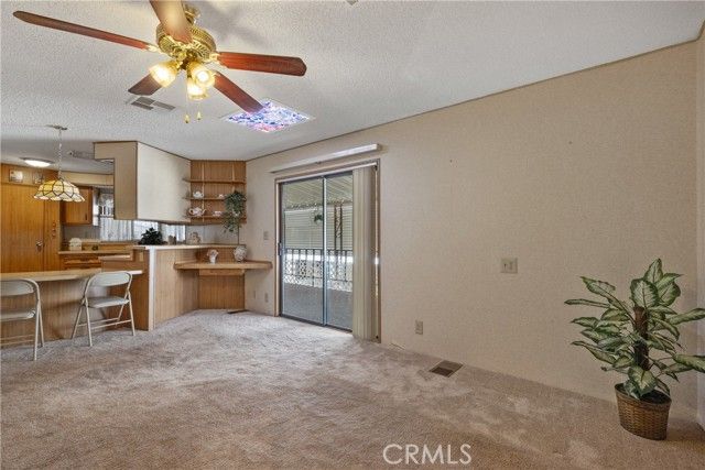 1300 W Menlo Avenue 215, Hemet, CA 92543