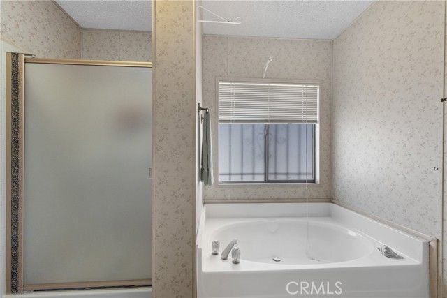 1300 W Menlo Avenue 215, Hemet, CA 92543