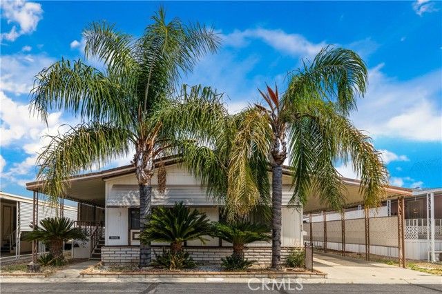 1300 W Menlo Avenue 215, Hemet, CA 92543