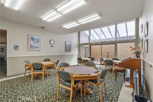 1300 W Menlo Avenue 215, Hemet, CA 92543