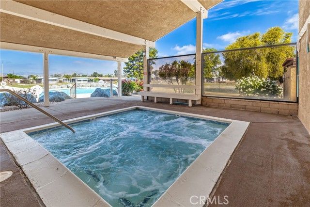 1300 W Menlo Avenue 215, Hemet, CA 92543