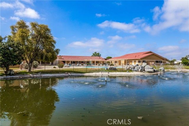 1300 W Menlo Avenue 215, Hemet, CA 92543