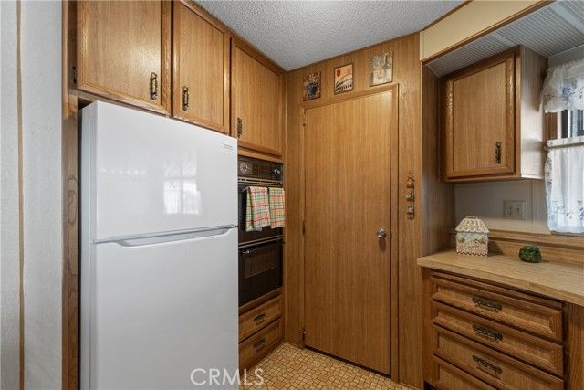 1300 W Menlo Avenue 215, Hemet, CA 92543