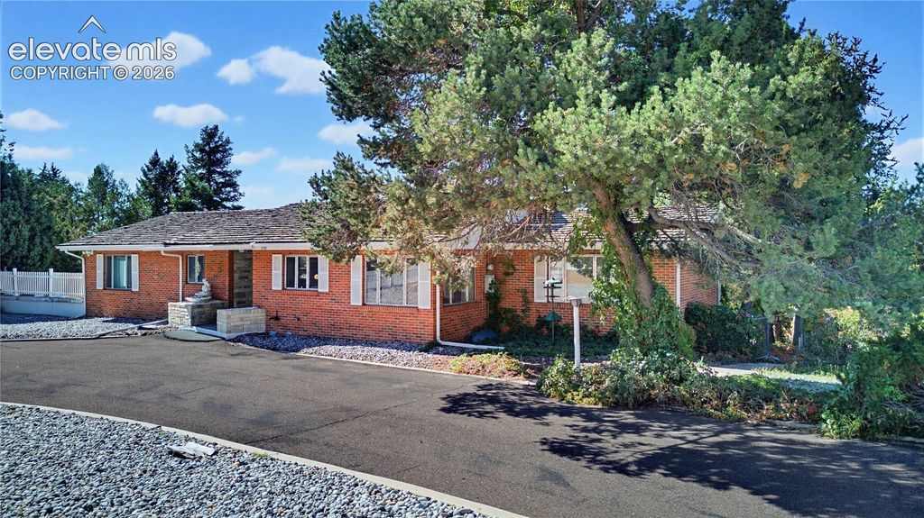 2700 N Chelton Road, Colorado Springs, CO 80909 — exterior