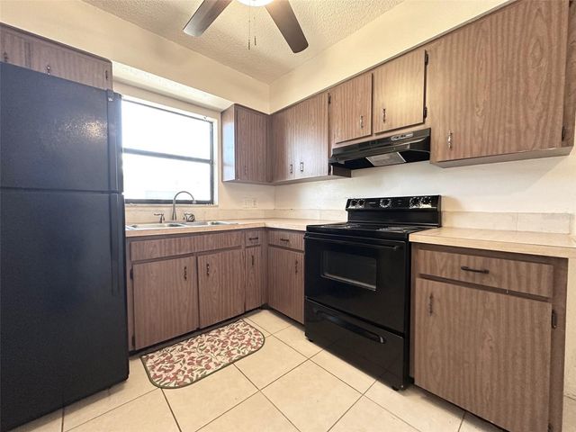 3635 135TH AVENUE 1, Largo, FL 33771