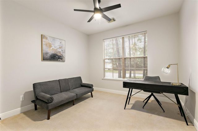 35 Larks Aire Place, The Woodlands, TX 77381