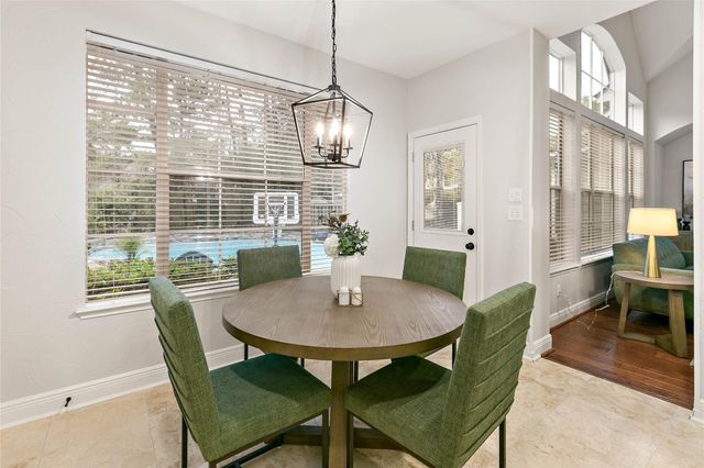 35 Larks Aire Place, The Woodlands, TX 77381