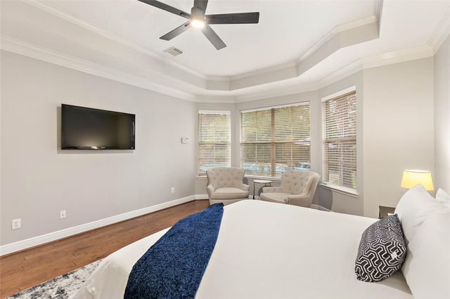 35 Larks Aire Place, The Woodlands, TX 77381