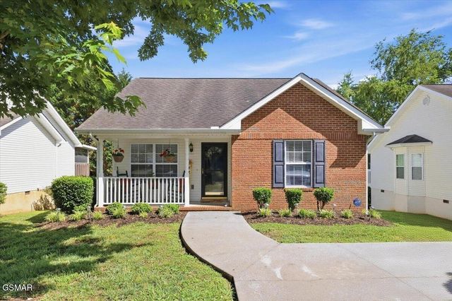 1523 Mayberry Lane, Sevierville, TN 37862