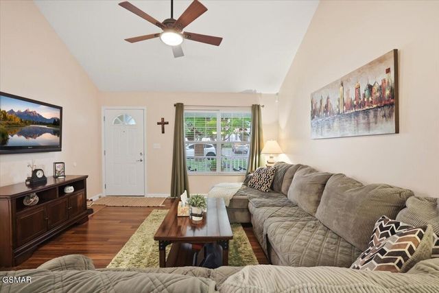 1523 Mayberry Lane, Sevierville, TN 37862