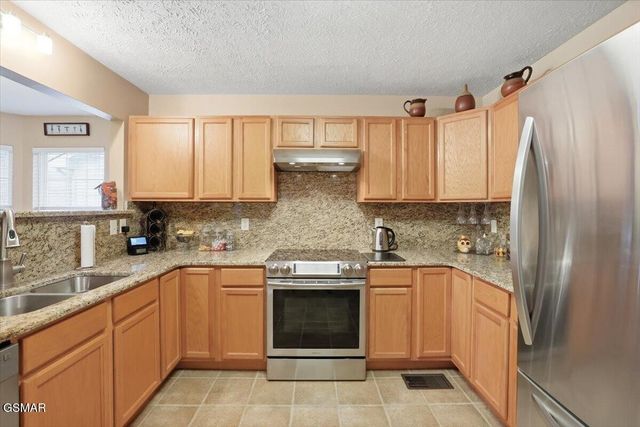 1523 Mayberry Lane, Sevierville, TN 37862