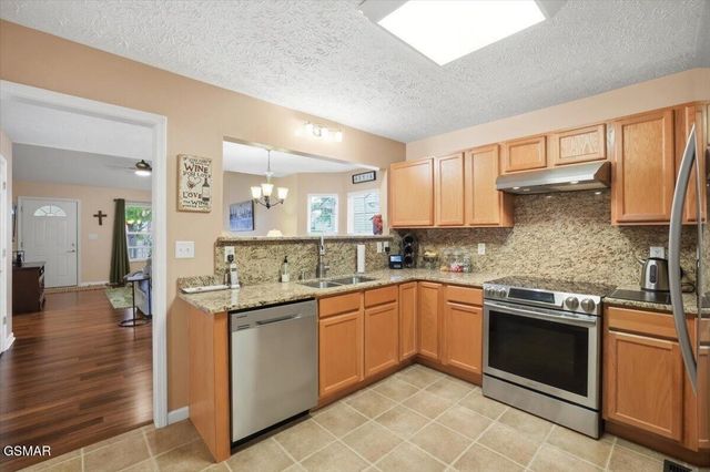 1523 Mayberry Lane, Sevierville, TN 37862