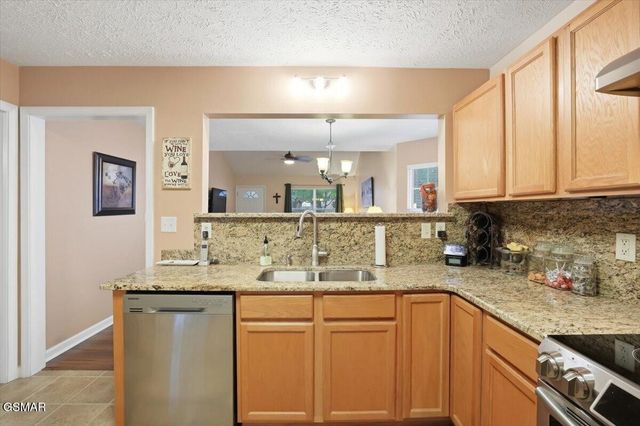 1523 Mayberry Lane, Sevierville, TN 37862