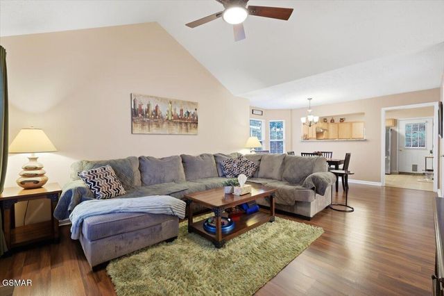 1523 Mayberry Lane, Sevierville, TN 37862