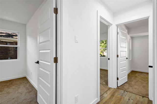 813 Clover Park Drive, Arlington, TX 76013