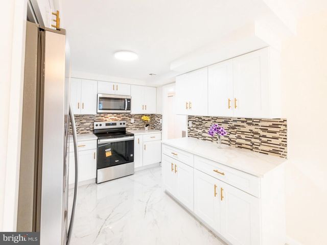 461-B REVERE WAY, Monroe Township, NJ 08831
