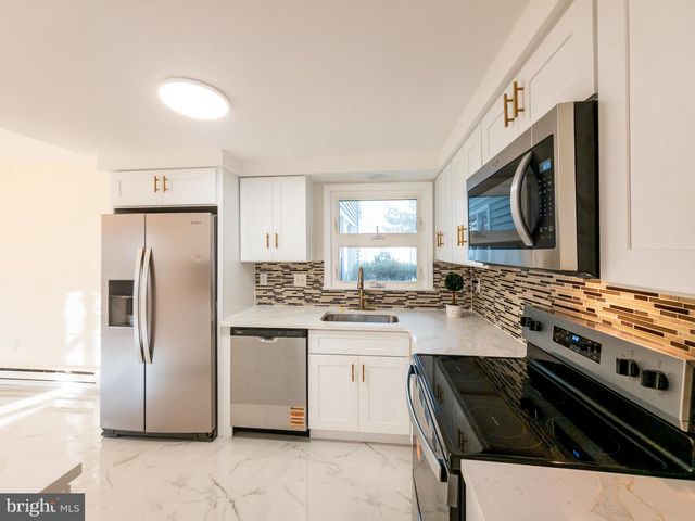 461-B REVERE WAY, Monroe Township, NJ 08831