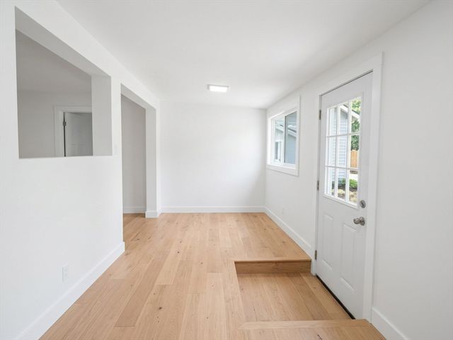 22 Hanson Ave, Walpole, MA 02081