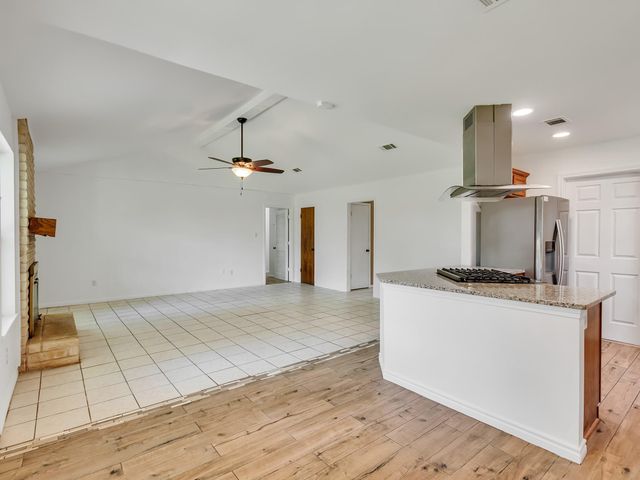 11814 Monticeto Lane, Meadows Place, TX 77477