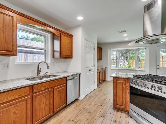 11814 Monticeto Lane, Meadows Place, TX 77477