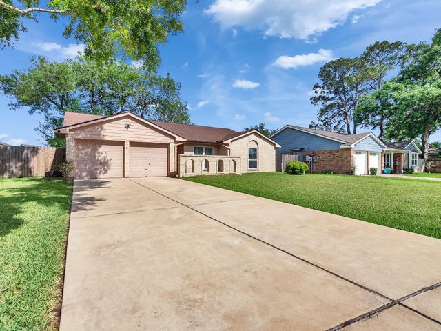 11814 Monticeto Lane, Meadows Place, TX 77477