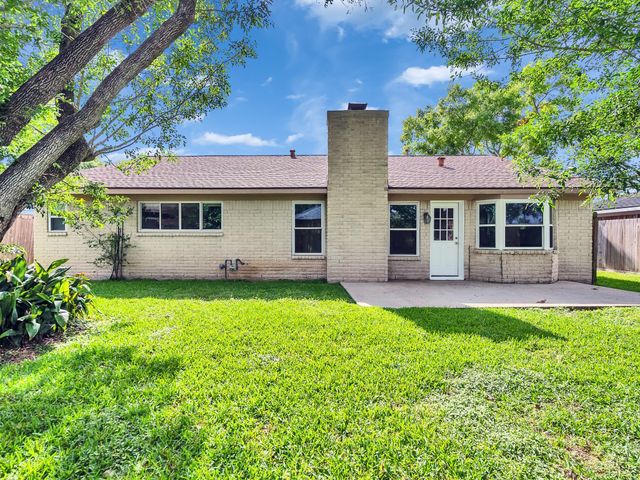 11814 Monticeto Lane, Meadows Place, TX 77477