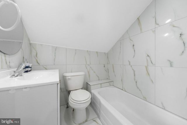 73 W CHESTNUT AVE, Vineland, NJ 08360