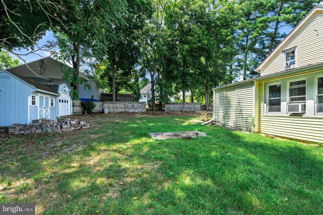 73 W CHESTNUT AVE, Vineland, NJ 08360