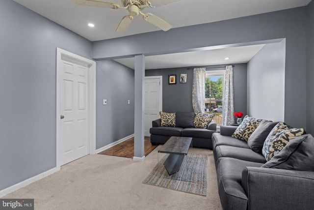 73 W CHESTNUT AVE, Vineland, NJ 08360