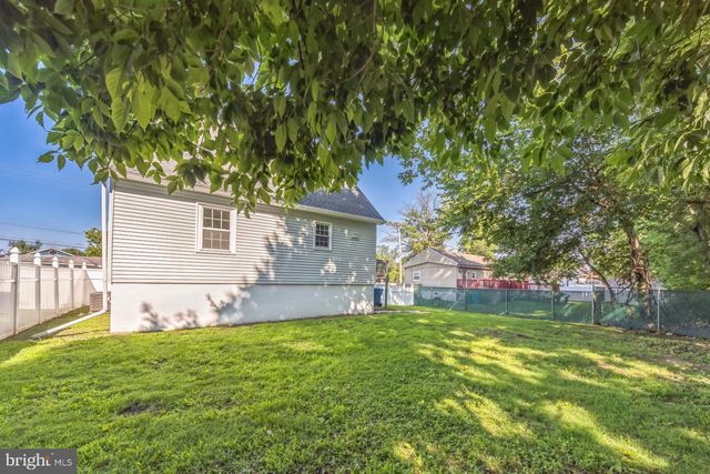 1031 FIRST AVE, Croydon, PA 19021