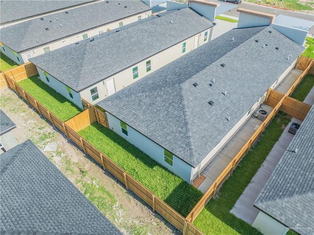 2709 W Brookside Bend Street 4, Edinburg, TX 78539