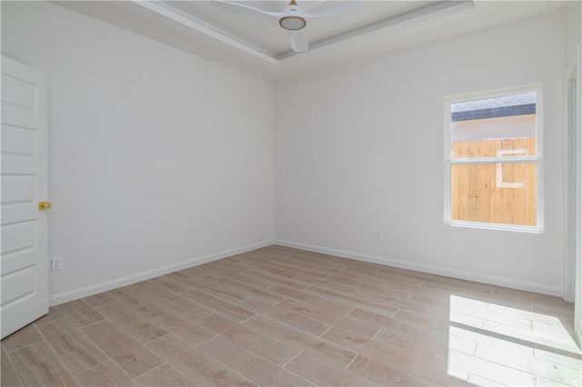 2709 W Brookside Bend Street 4, Edinburg, TX 78539