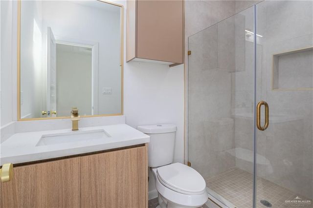 2709 W Brookside Bend Street 4, Edinburg, TX 78539