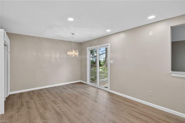 748 Cottonwood CT, Virginia Beach, VA 23462