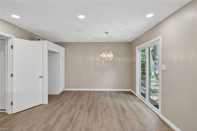 748 Cottonwood CT, Virginia Beach, VA 23462