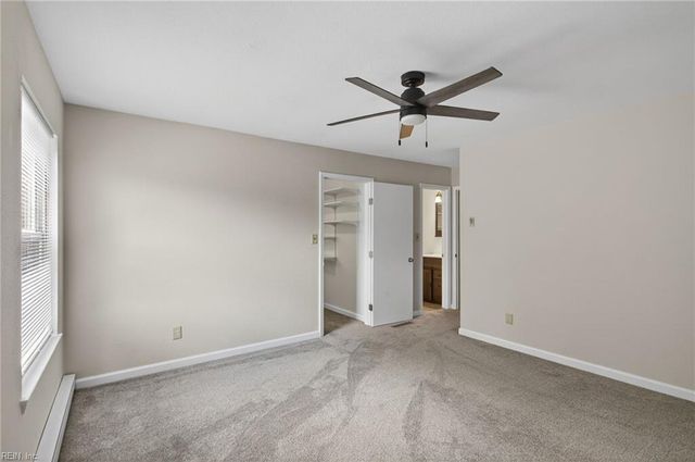 748 Cottonwood CT, Virginia Beach, VA 23462
