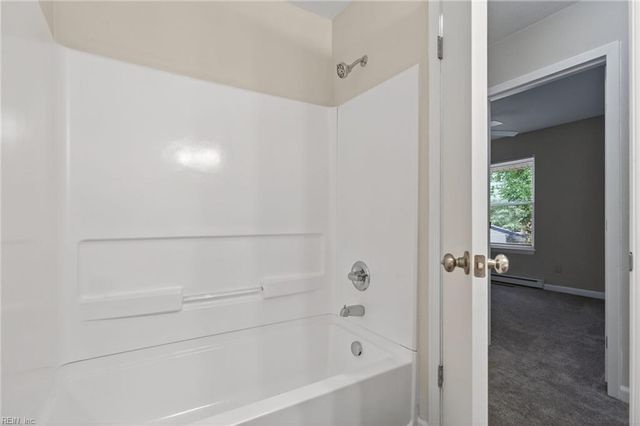 748 Cottonwood CT, Virginia Beach, VA 23462