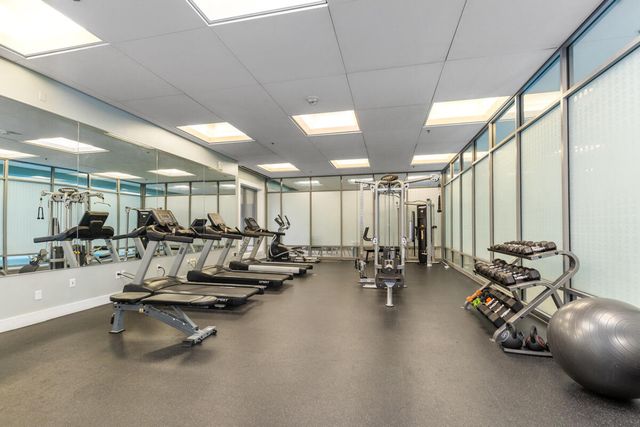 103 Campau Circle 1911, Grand Rapids, MI 49503