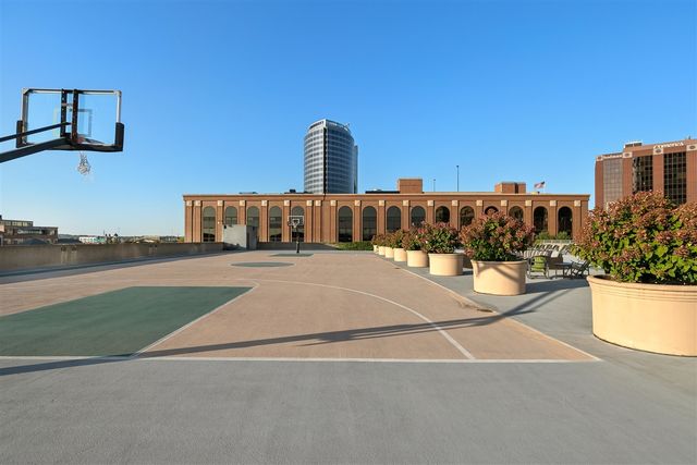 103 Campau Circle 1911, Grand Rapids, MI 49503