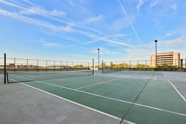 103 Campau Circle 1911, Grand Rapids, MI 49503