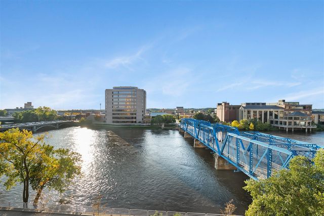 103 Campau Circle 1911, Grand Rapids, MI 49503